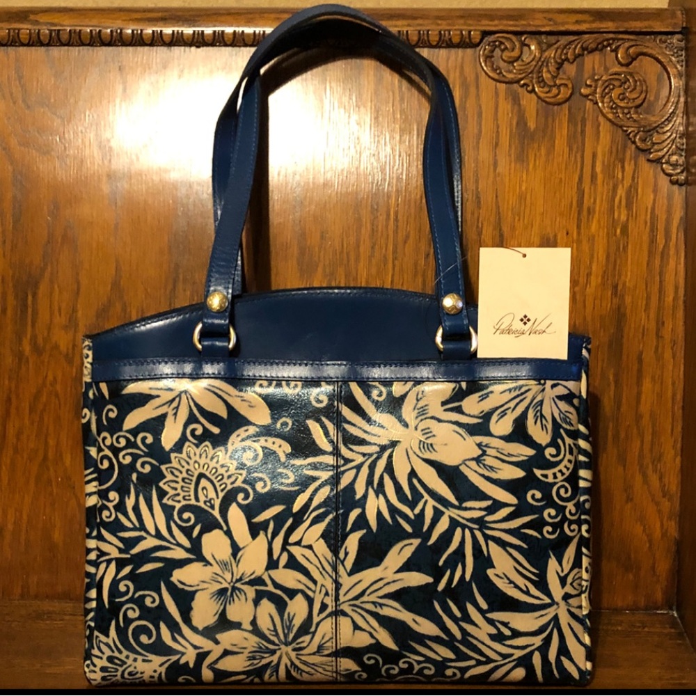 NWT-Patricia Nash-Greek Floral-Poppy Tote-Leather Tassels-Dust Bag-$249 - Picture 5 of 15